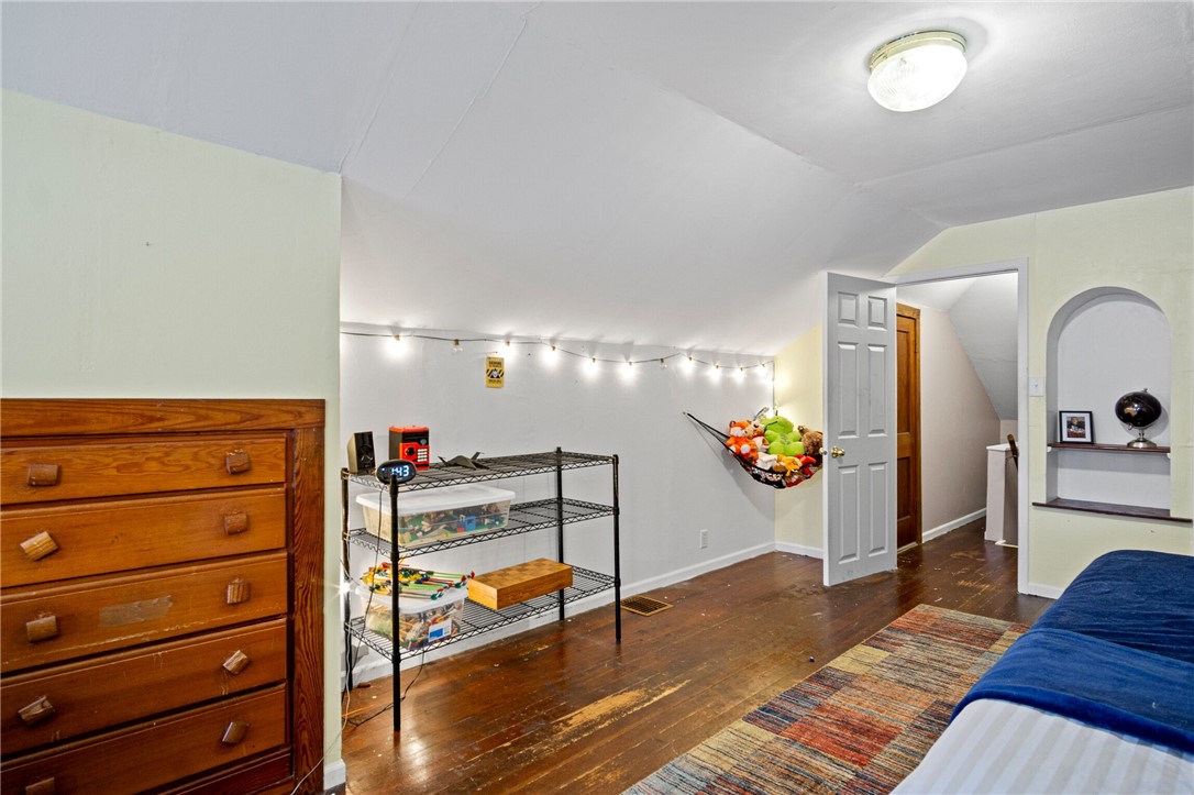 1528-Highland-Eau-Claire-WI-54701-5