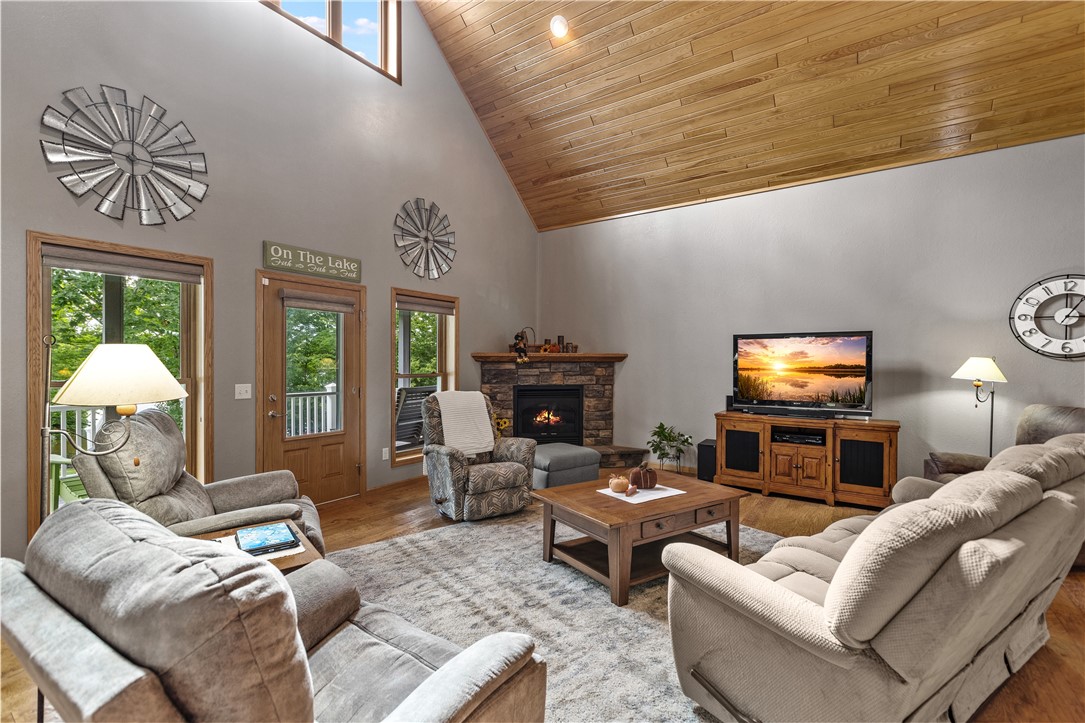 16122-361st-Stanley-WI-54768-1