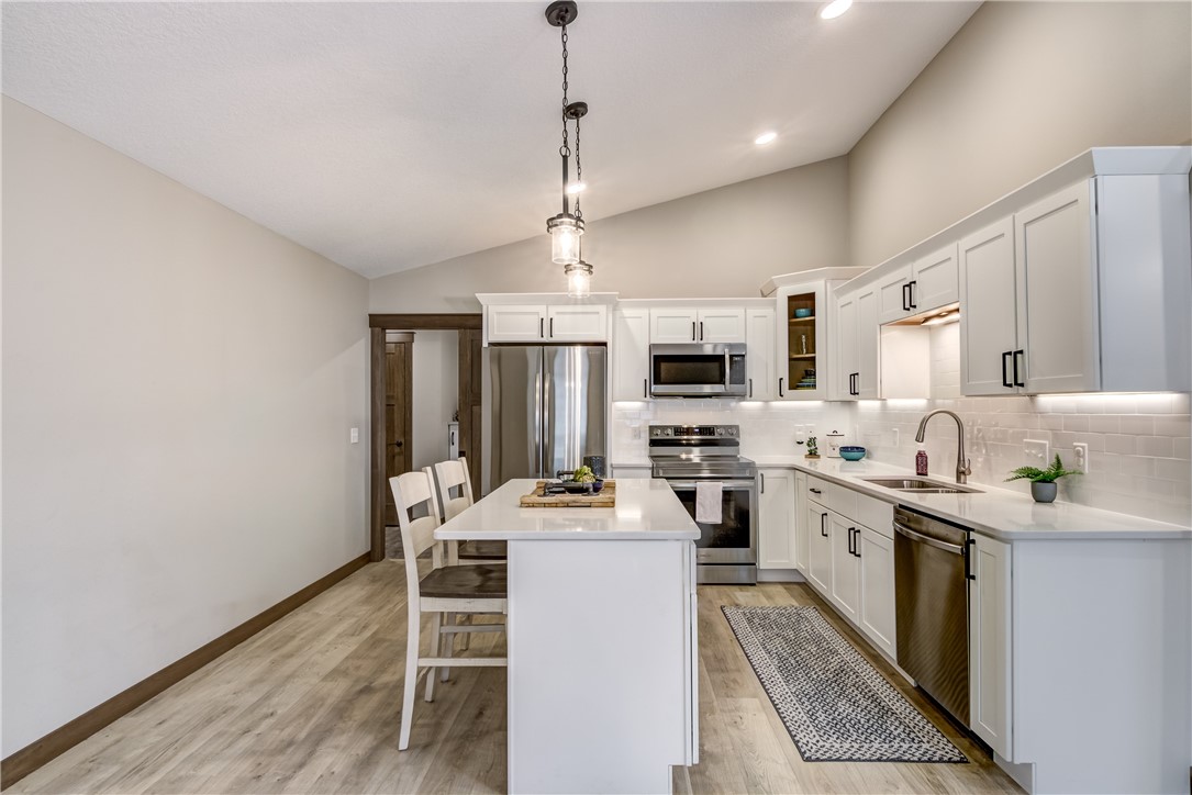 1652-Kyler-Altoona-WI-54720-2