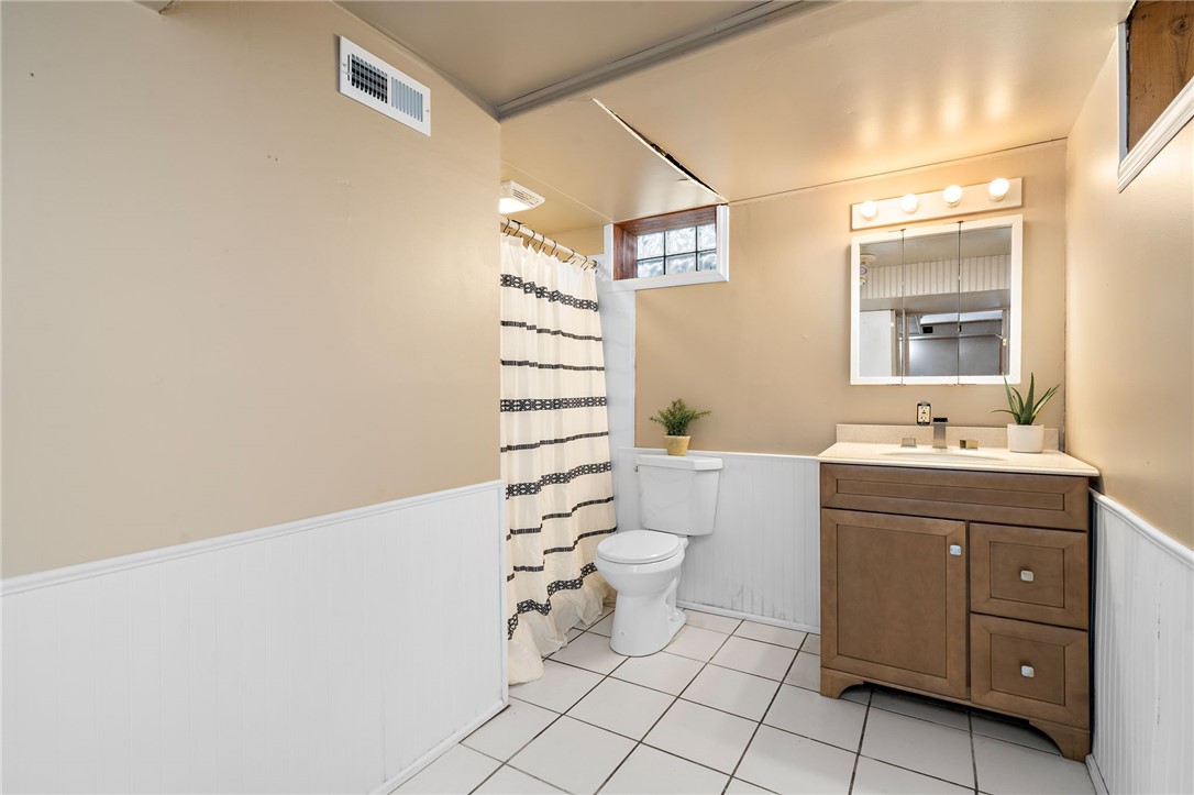 1678-Minnhaha-Ave-St-Paul-MN-55106-8