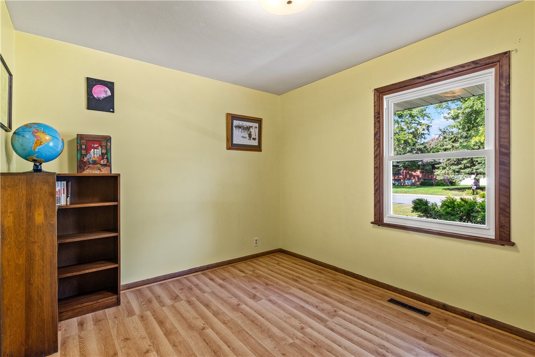 1721-Hatch-Eau-Claire-WI-54701-3