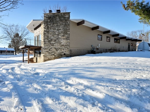 Residentialhouse for sale picture with an address of  1735 Augusta Street in Rice Lake and a list price of 399900