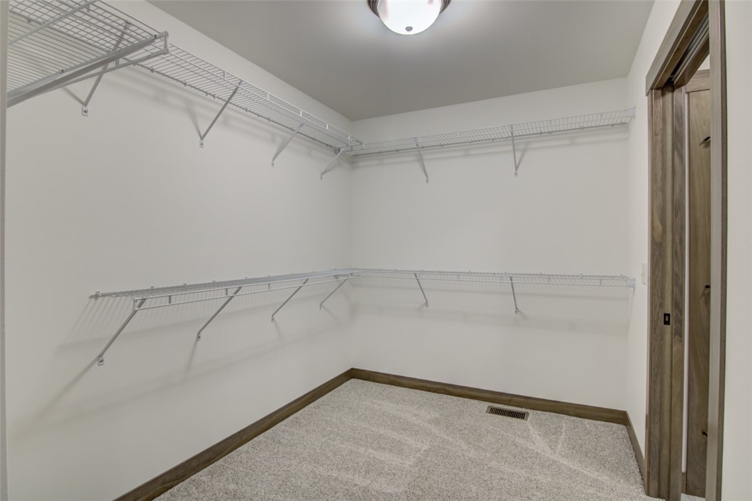 1761-11th-Menomonie-WI-54751-7