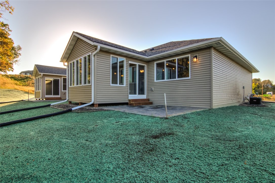 1761-11th-Menomonie-WI-54751-9