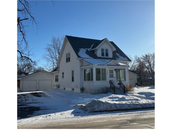Residentialhouse for sale picture with an address of  1820 Main Street in Bloomer and a list price of 319000