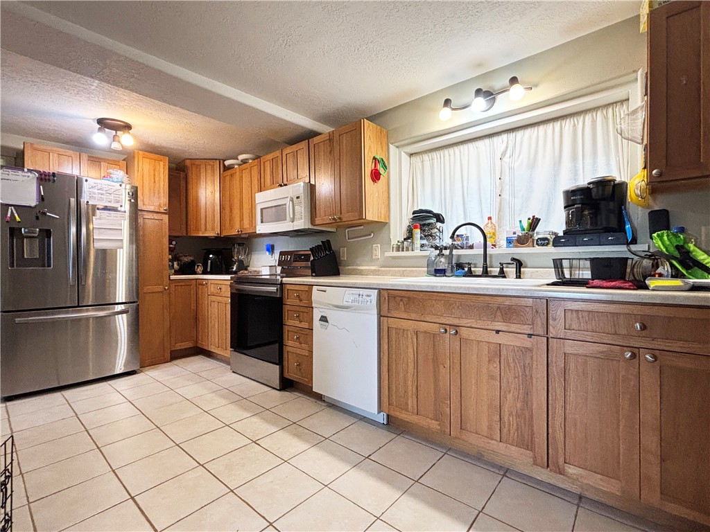 1831-Montanis-Rice-Lake-WI-54868-3