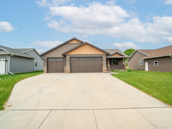 Residentialhouse for sale picture with an address of  1996 Tucker Trail in Eau Claire and a list price of 429900