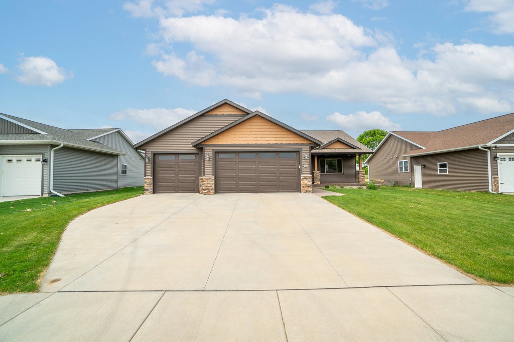 1996 Tucker Trail Eau Claire WI 54703