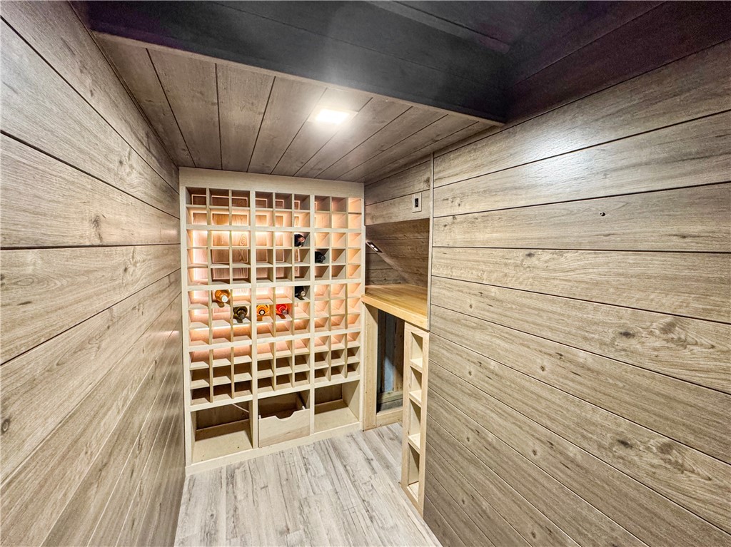 2108-Vienna-Eau-Claire-WI-54703-5