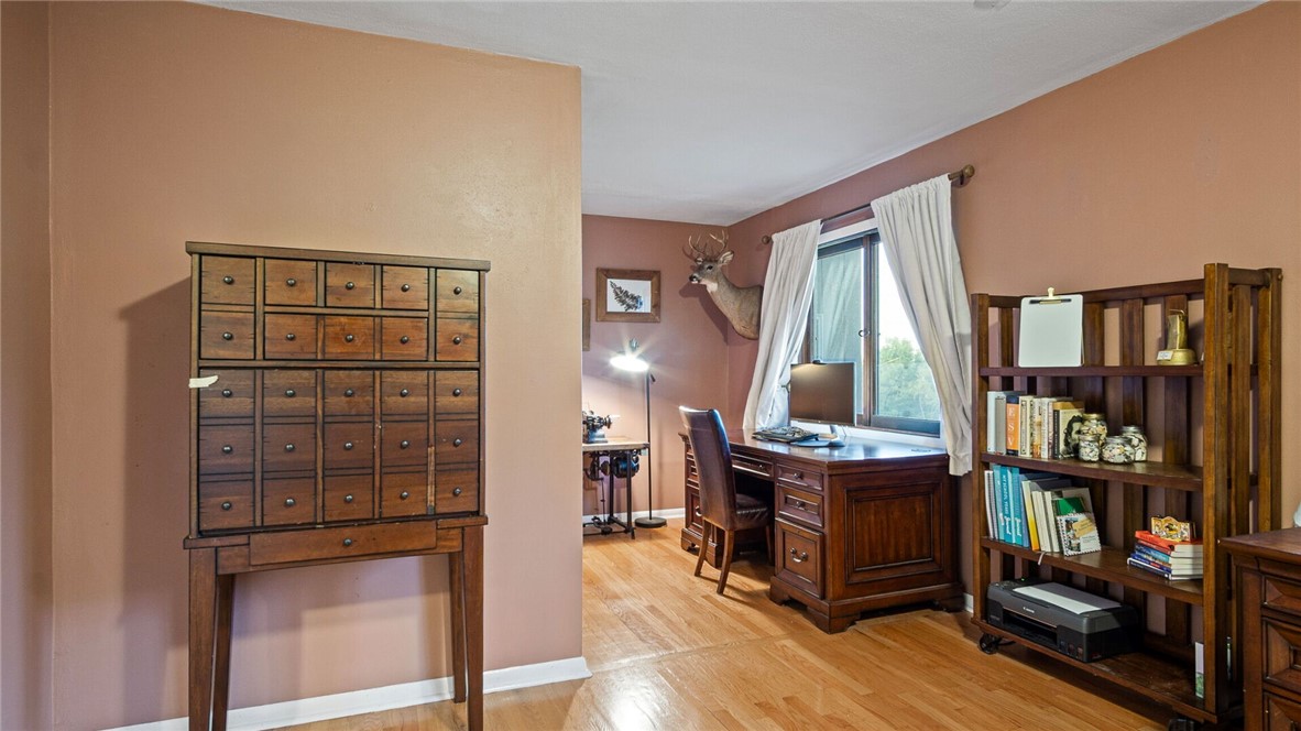 217-Skyline-Eau-Claire-WI-54703-4