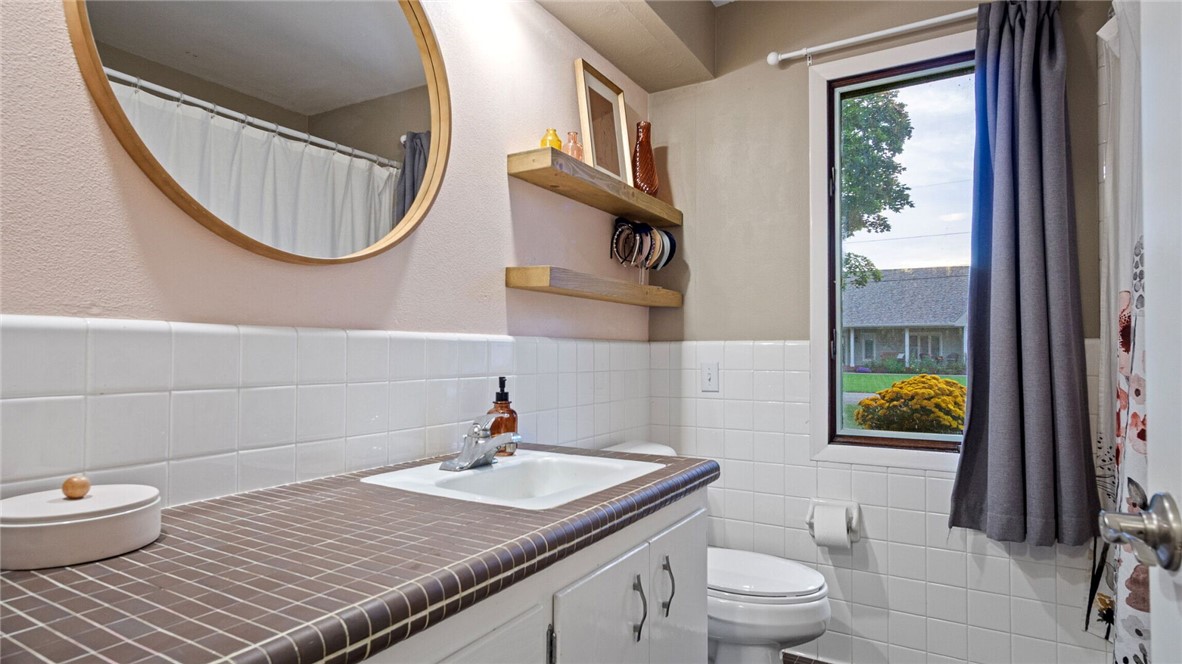 217-Skyline-Eau-Claire-WI-54703-6