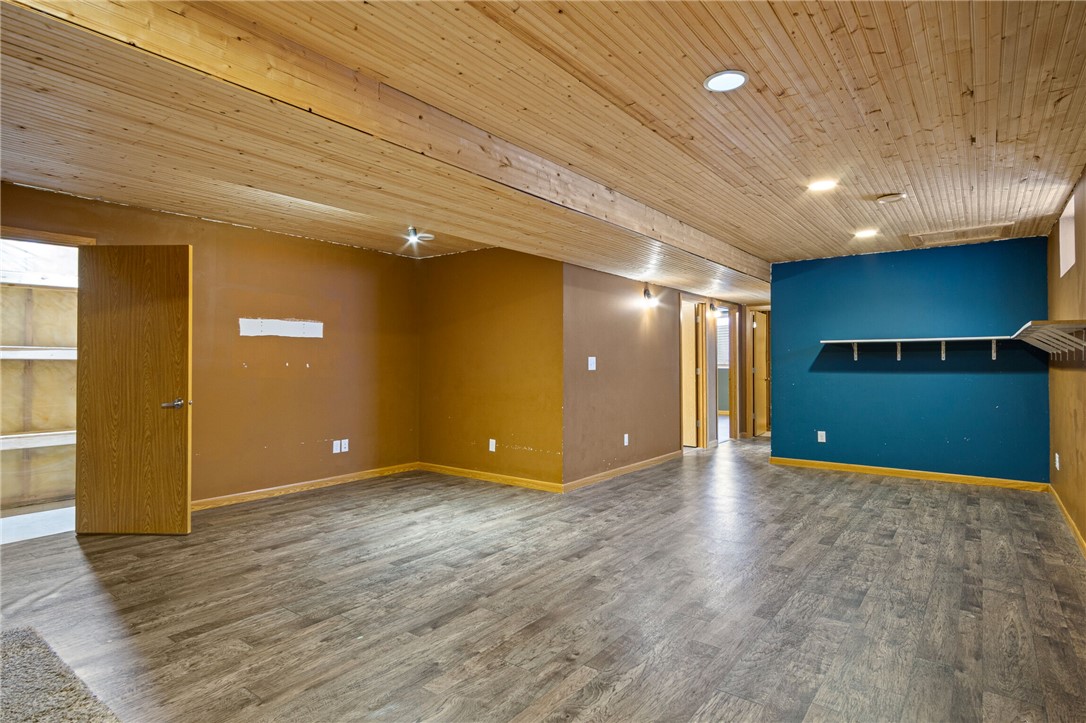 2210-26th-Bloomer-WI-54724-6