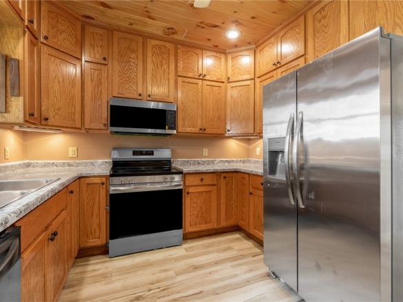 Residentialhouse for sale picture with an address of  222 Park Street in Neillsville and a list price of 144999