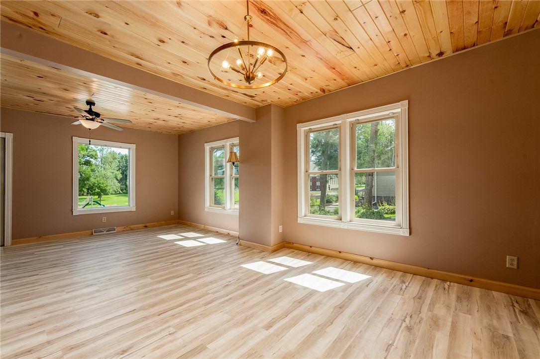 222 Park Street Neillsville WI 54456