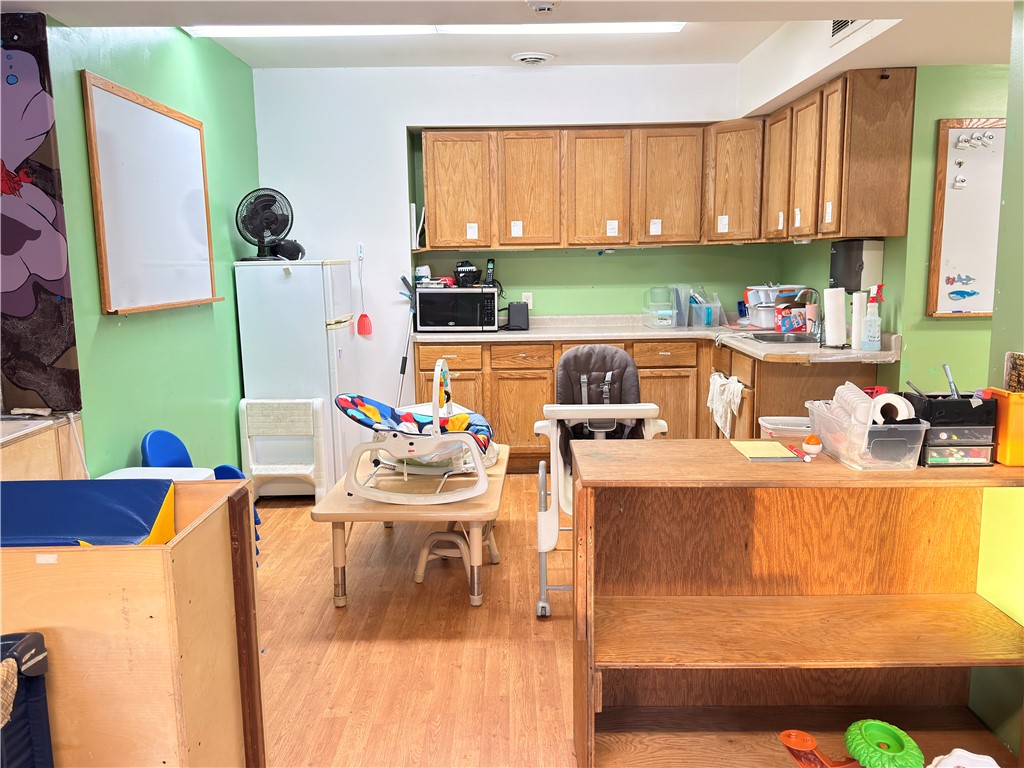 2328 N Hillcrest Parkway Altoona WI 54720 — photo 16