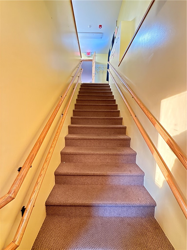 2328 N Hillcrest Parkway Altoona WI 54720 — photo 22