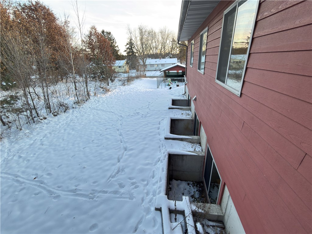 2328 N Hillcrest Parkway Altoona WI 54720 — photo 26