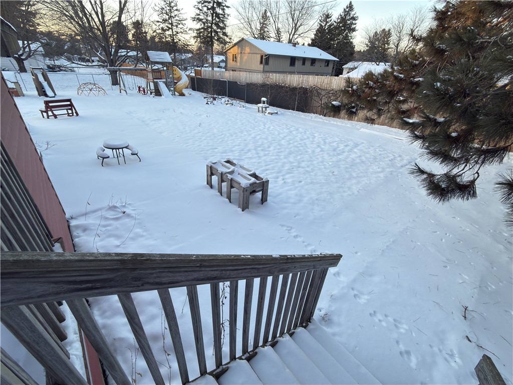 2328 N Hillcrest Parkway Altoona WI 54720 — photo 27