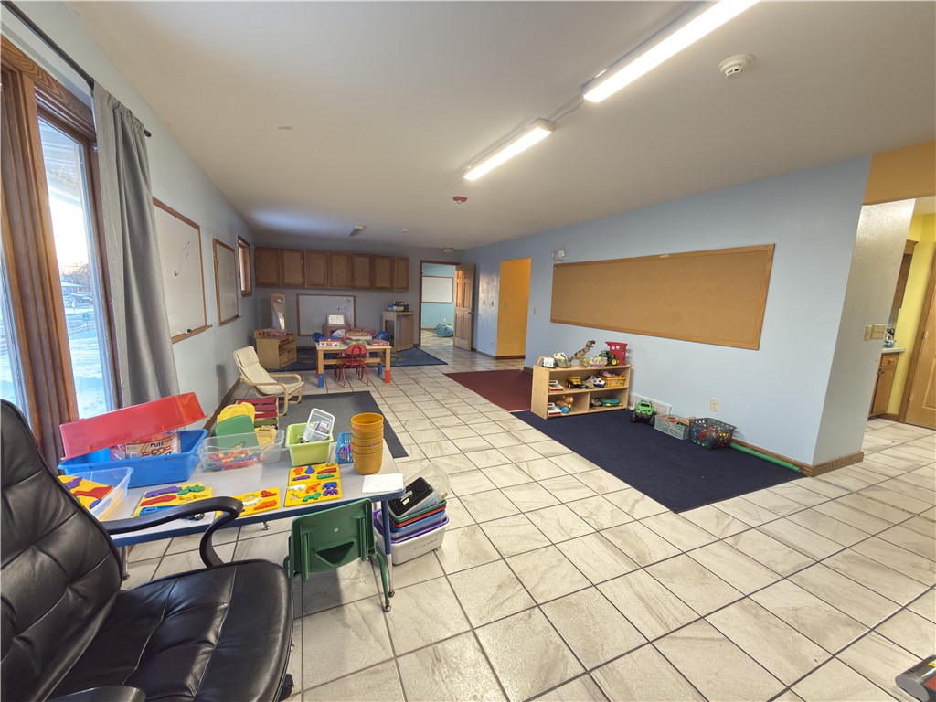 2328 N Hillcrest Parkway Altoona WI 54720 — photo 38