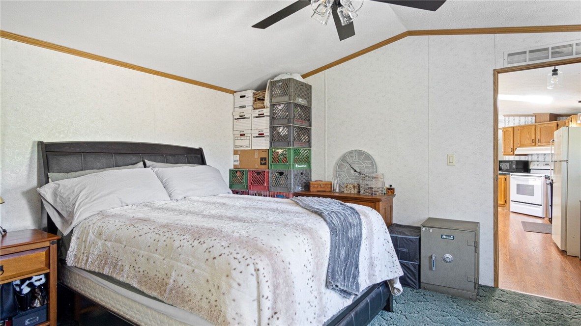 23603-23587-69th-Cadott-WI-54727-1