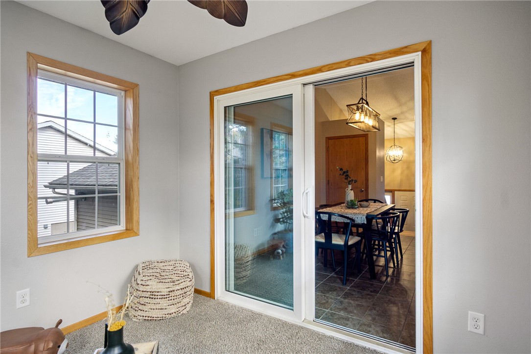 2523-Kenora-Eau-Claire-WI-54703-4