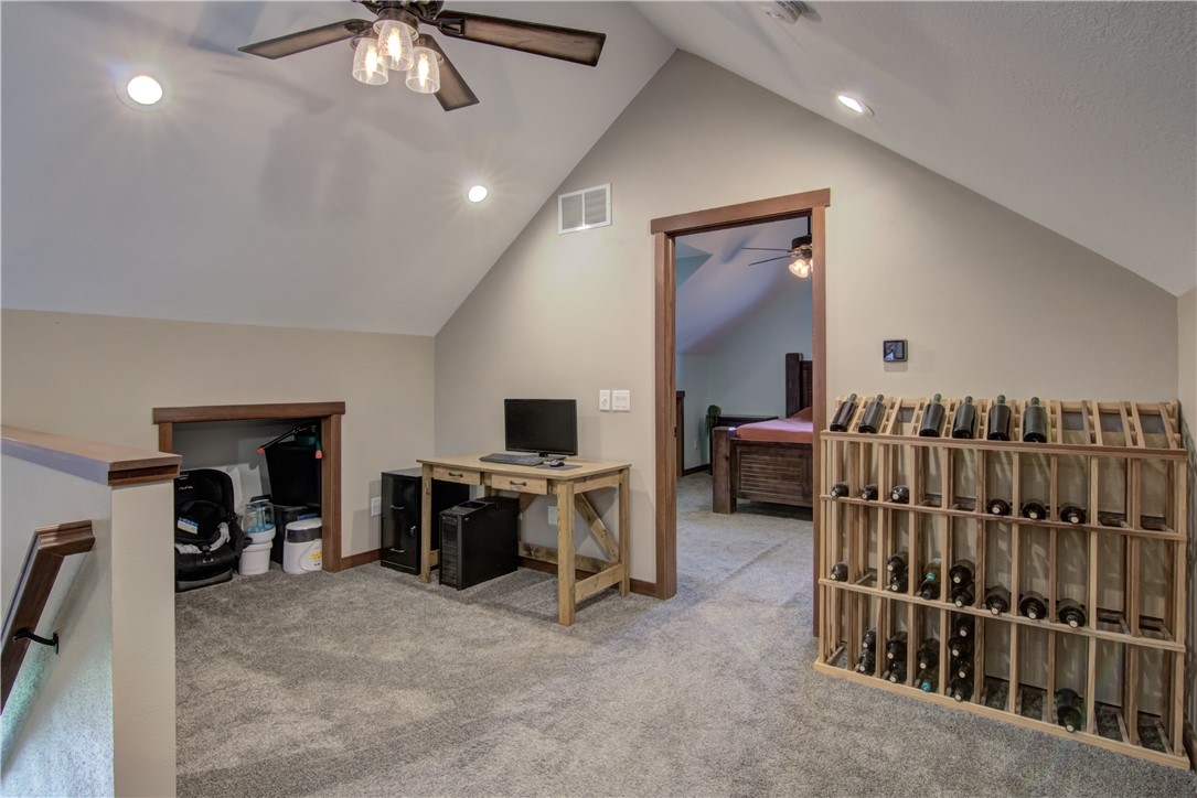 2543-87th-Eau-Claire-WI-54703-7