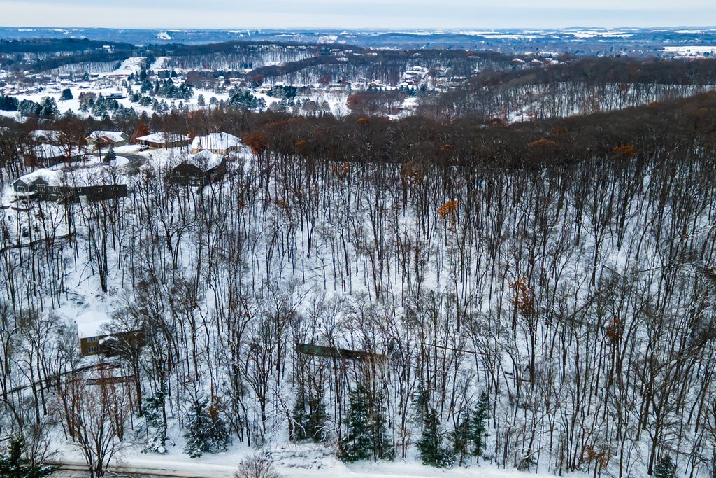 2548-Woodhaven-Eau-Claire-WI-54703-8