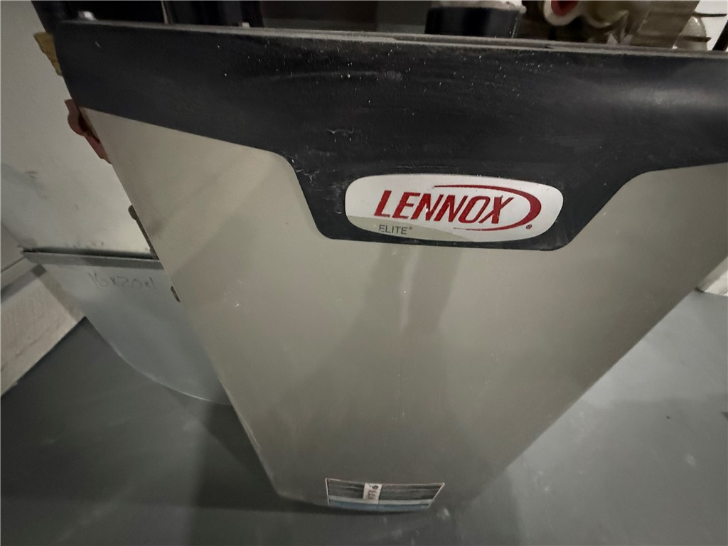 2607-Crescent-Eau-Claire-WI-54703-5