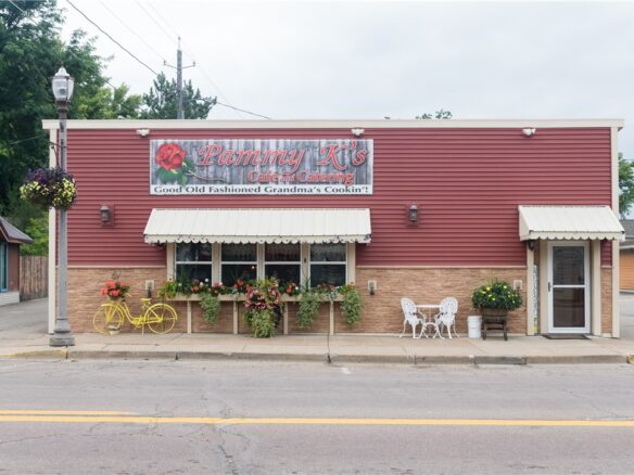 26126 W Mondovi Street Eleva WI 54738 — photo 1