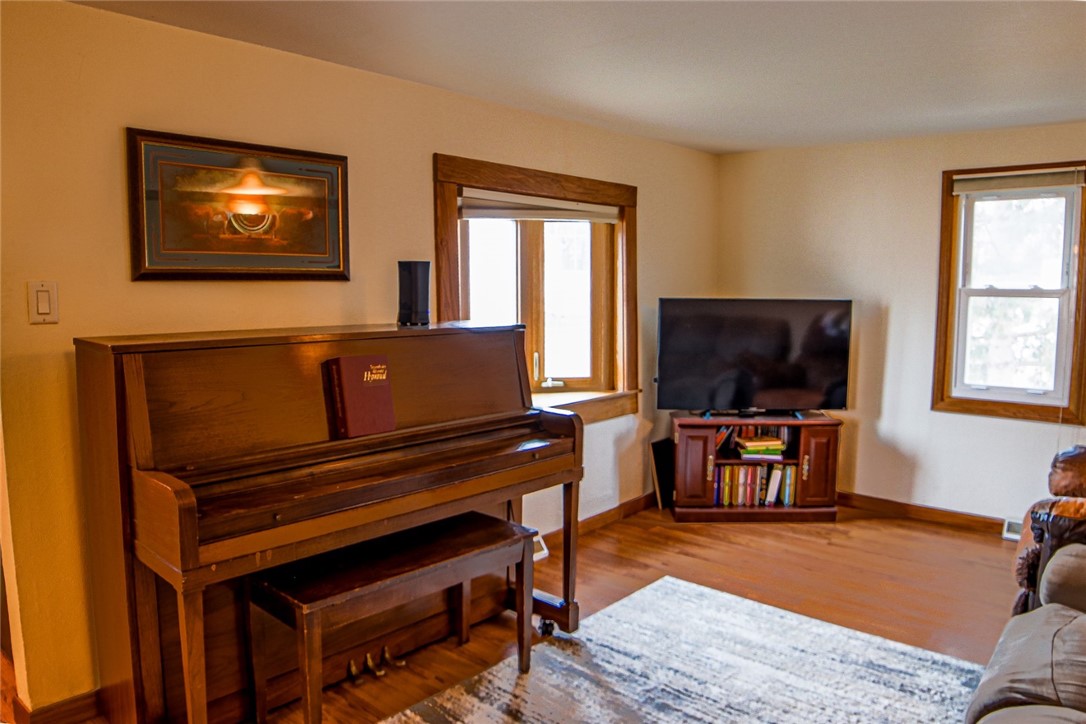 2908-6th-Eau-Claire-WI-54703-2