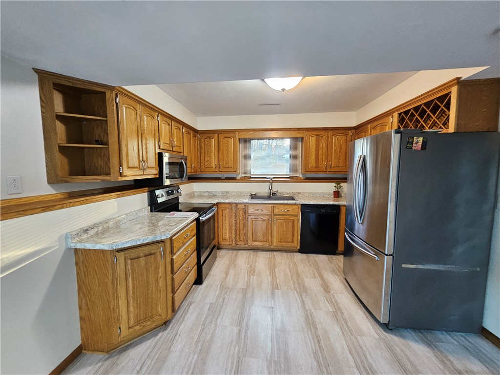 324-8th-Cornell-WI-54732-6