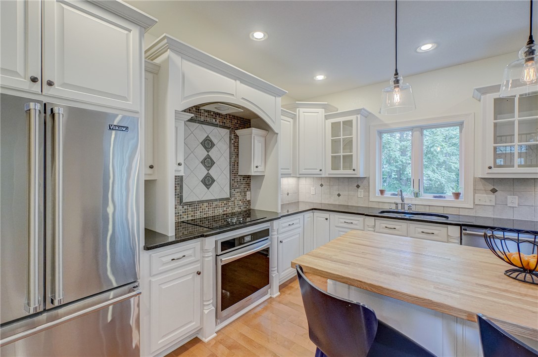 3328-Anric-Eau-Claire-WI-54701-1