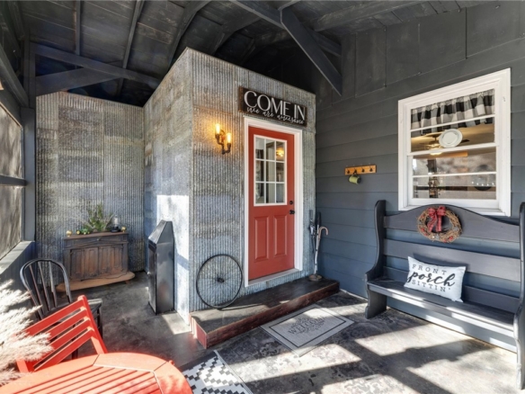 Residentialhouse for sale picture with an address of  333 Maple Lane  in Merrillan and a list price of 295000