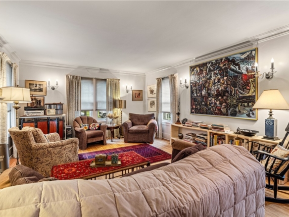 Residentialhouse for sale picture with an address of  346 Mckinley Avenue in Eau Claire and a list price of 330000