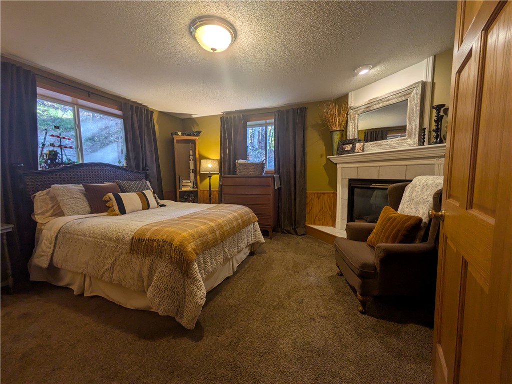 3521-Leslie-Eau-Claire-WI-54703-3