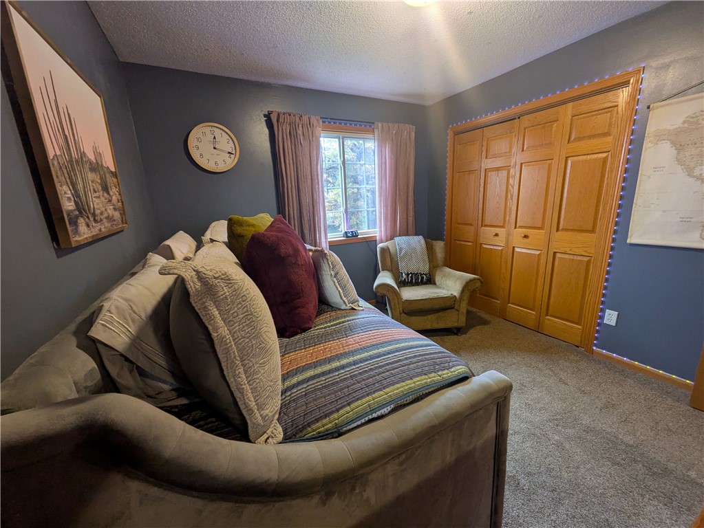 3521-Leslie-Eau-Claire-WI-54703-7