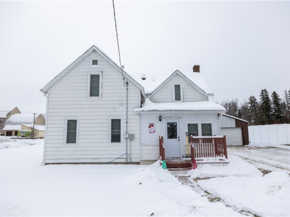 Residentialhouse for sale picture with an address of  35482 4th Street  in Independence and a list price of 140000