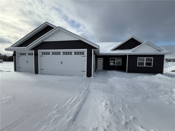 Residentialhouse for sale picture with an address of  3610 113th Street in Chippewa Falls and a list price of 469900