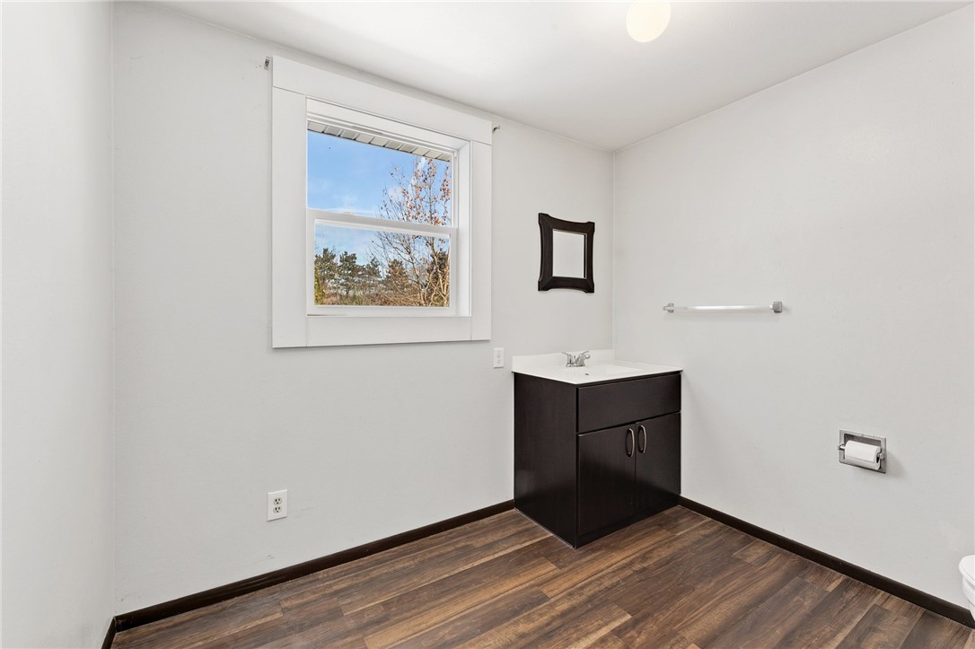 36389-Elm-Whitehall-WI-54773-4