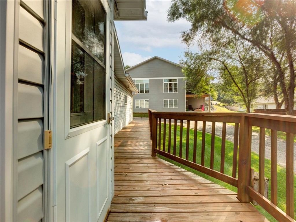 412-Lee-Durand-WI-54736-8