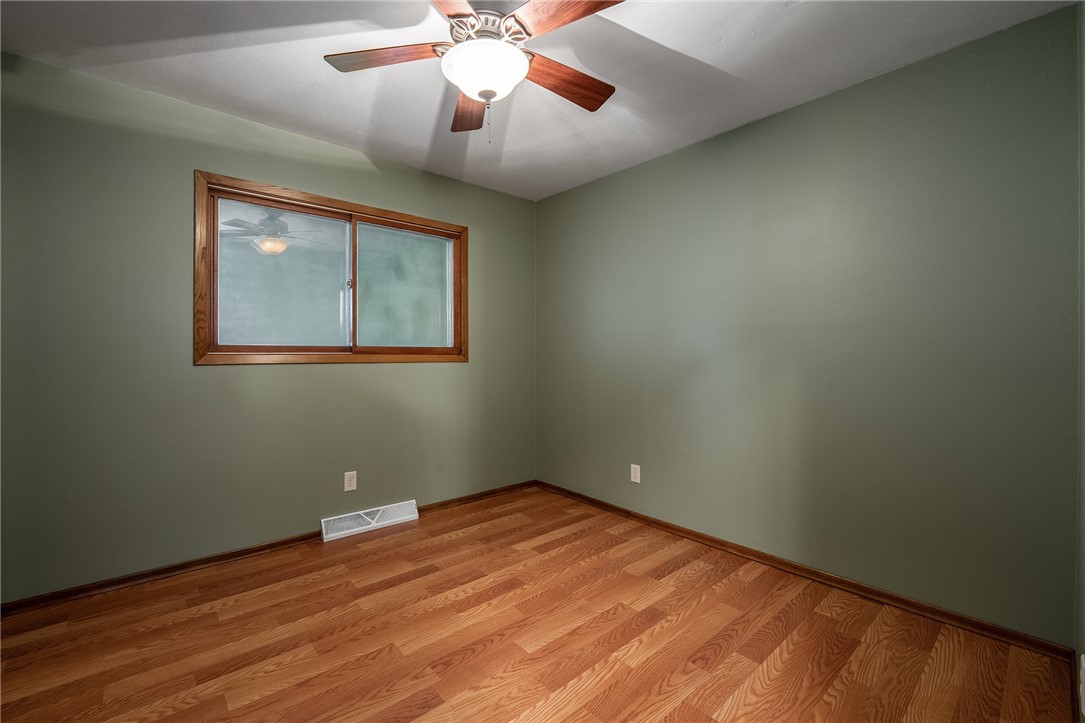 417-Mckenzie-Stanley-WI-54768-6