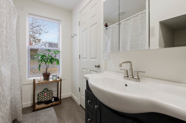 424-6th-Eau-Claire-WI-54703-5