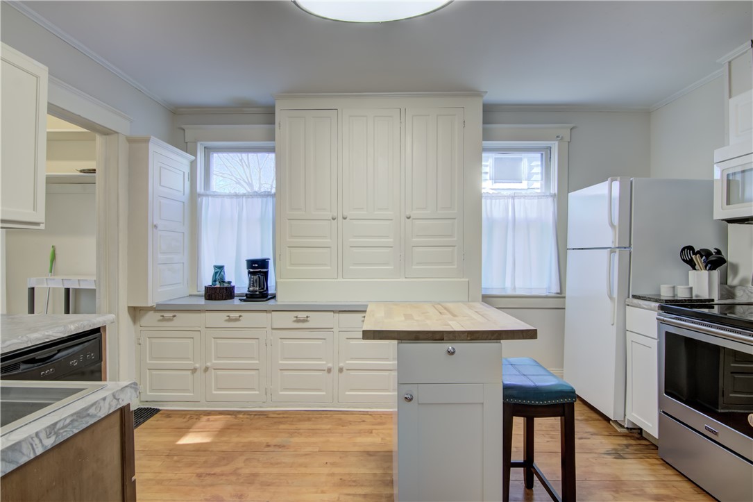 425-Broadway-Eau-Claire-WI-54703-5