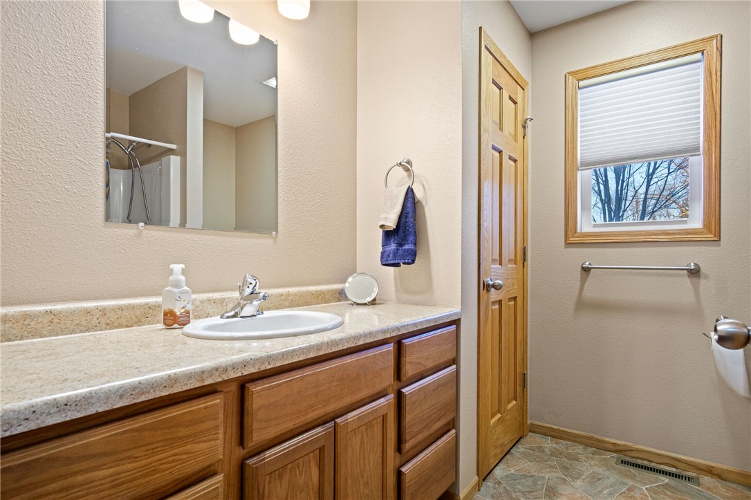 4655-141st-Chippewa-Falls-WI-54729-6