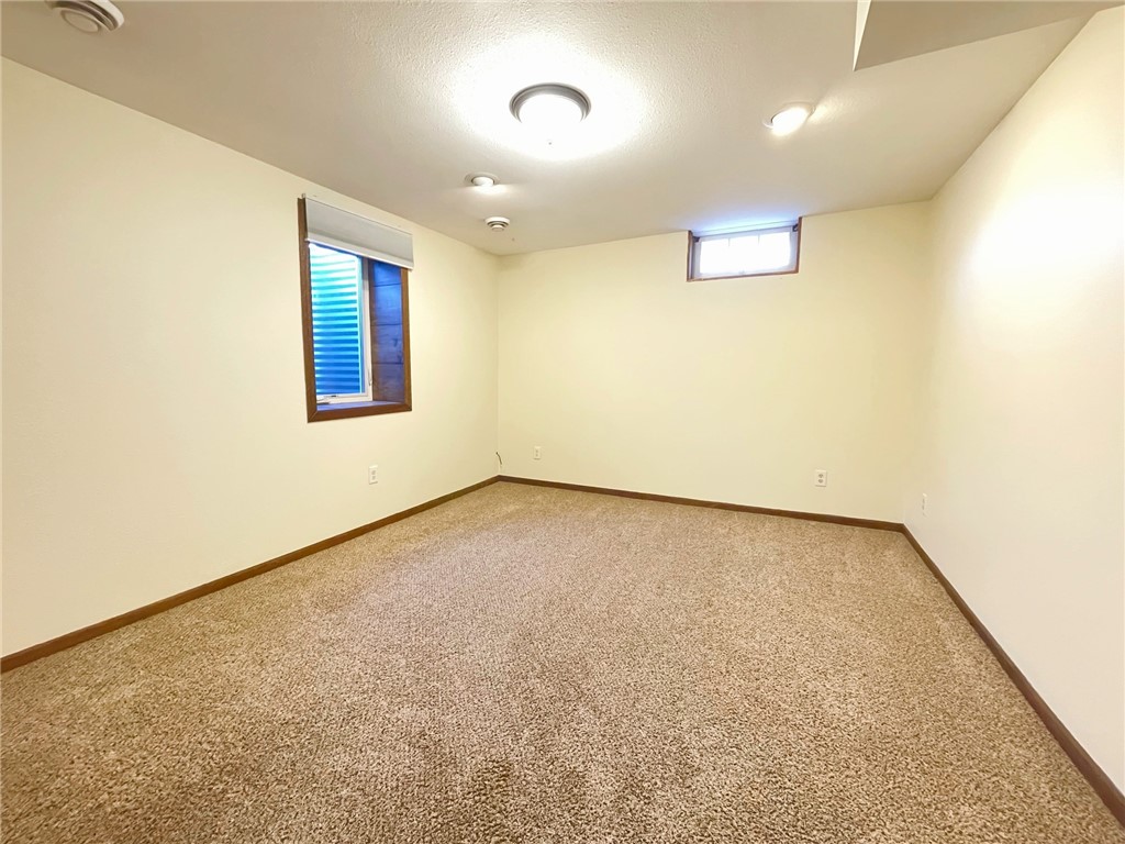 4927-Jeffers-Eau-Claire-WI-54703-4