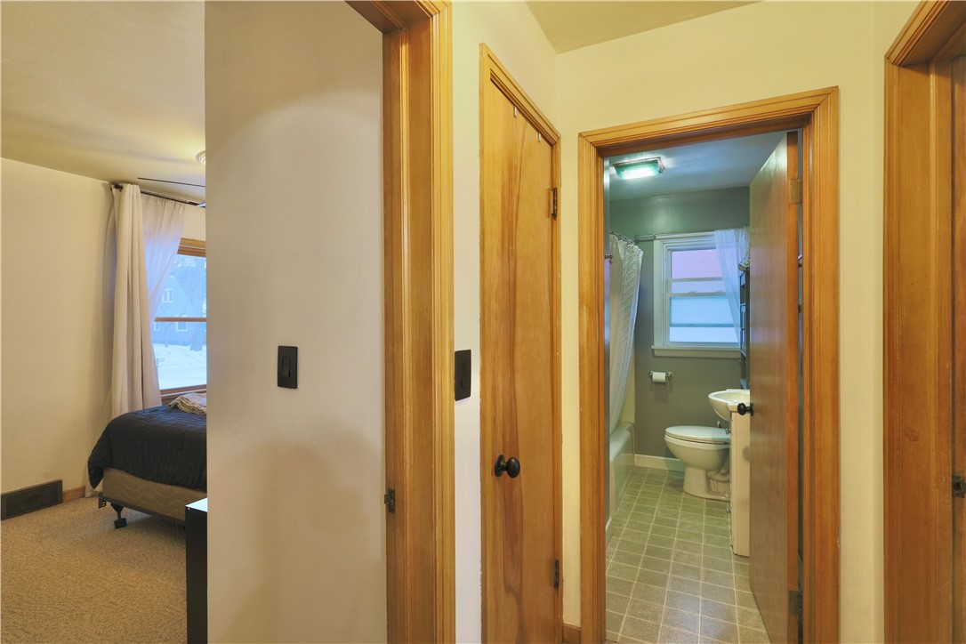 520-Fountain-Eau-Claire-WI-54703-3