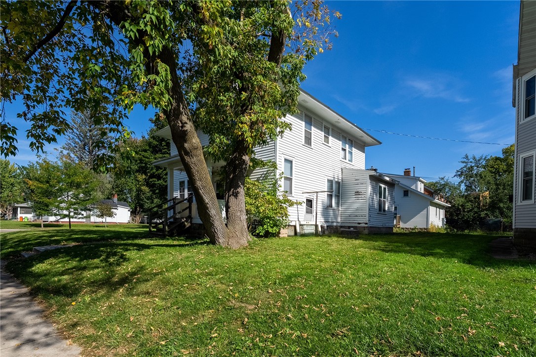 521-2nd-Eau-Claire-WI-54703-3