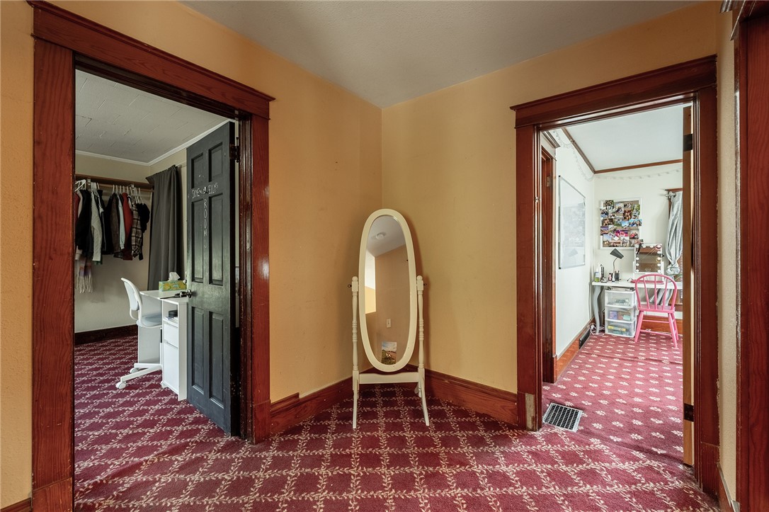 521-2nd-Eau-Claire-WI-54703-6