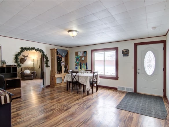 Residentialhouse for sale picture with an address of  5534 County Road V  in Eleva and a list price of 199900