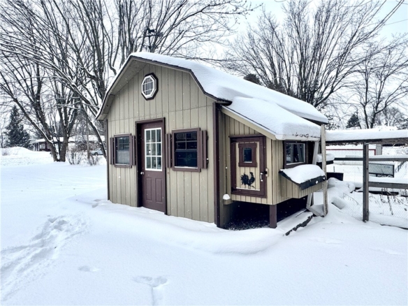 Residentialhouse for sale picture with an address of  602 4th Street in Colby and a list price of 359900